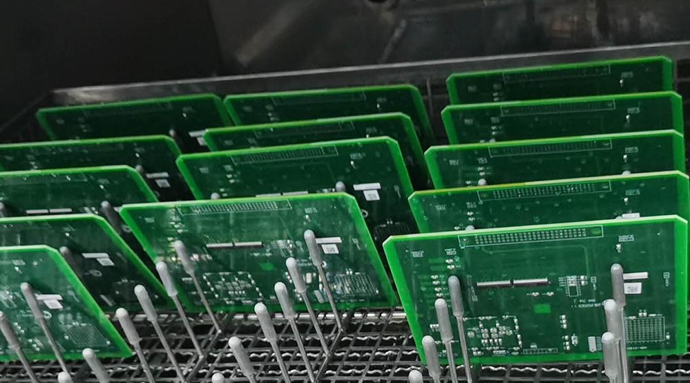 PCBA 加工中的板面清洁